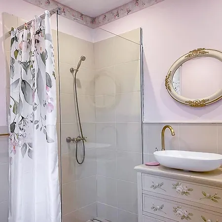 ゲストハウス Gabriela Pörtschach am Wörthersee